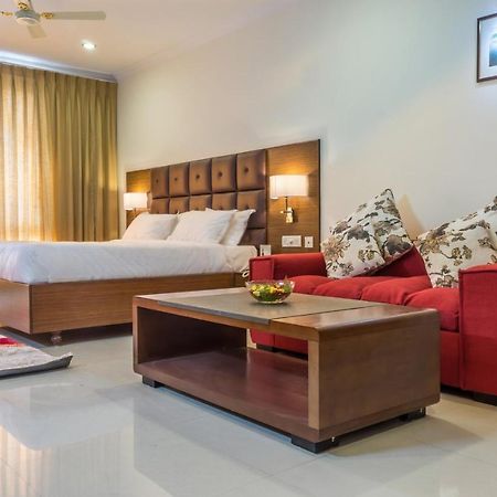 Hotel Saptagiri Haidarábád Kültér fotó