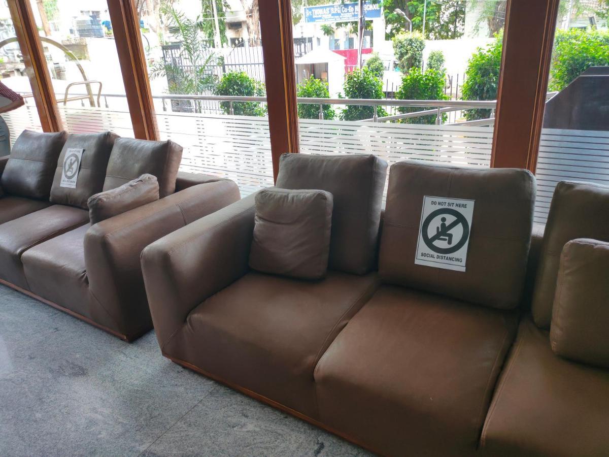 Hotel Saptagiri Haidarábád Kültér fotó