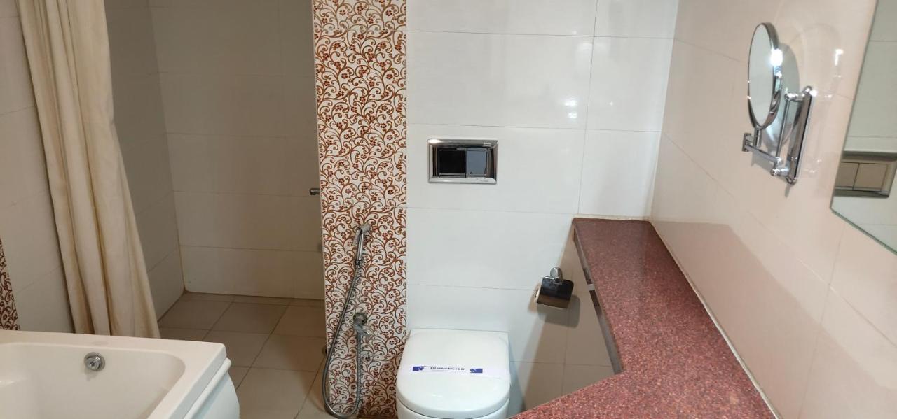 Hotel Saptagiri Haidarábád Kültér fotó