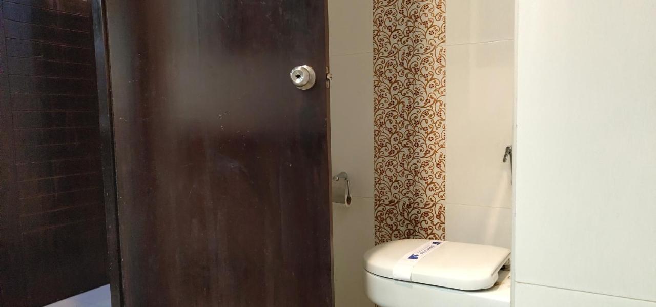 Hotel Saptagiri Haidarábád Kültér fotó