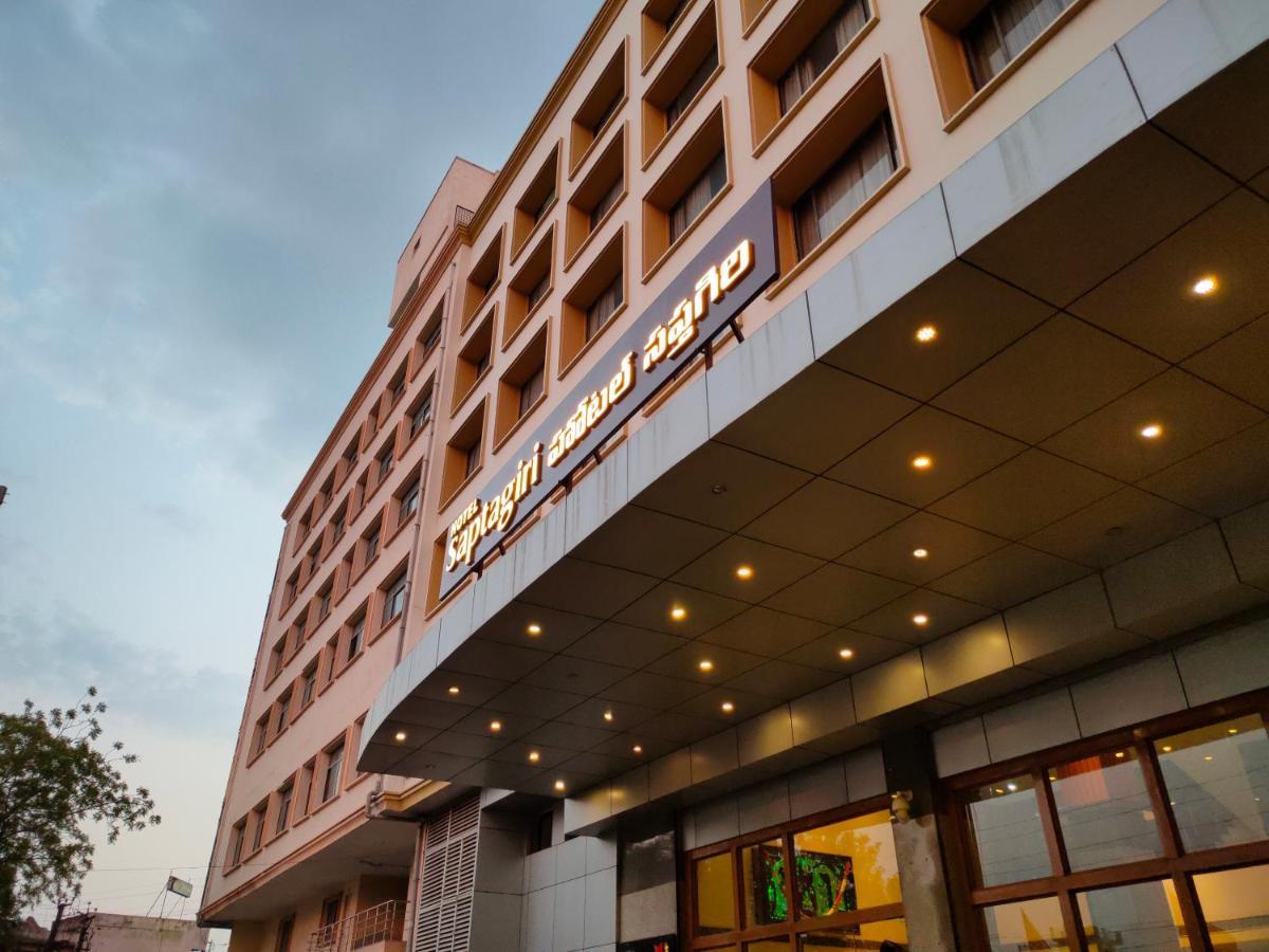 Hotel Saptagiri Haidarábád Kültér fotó