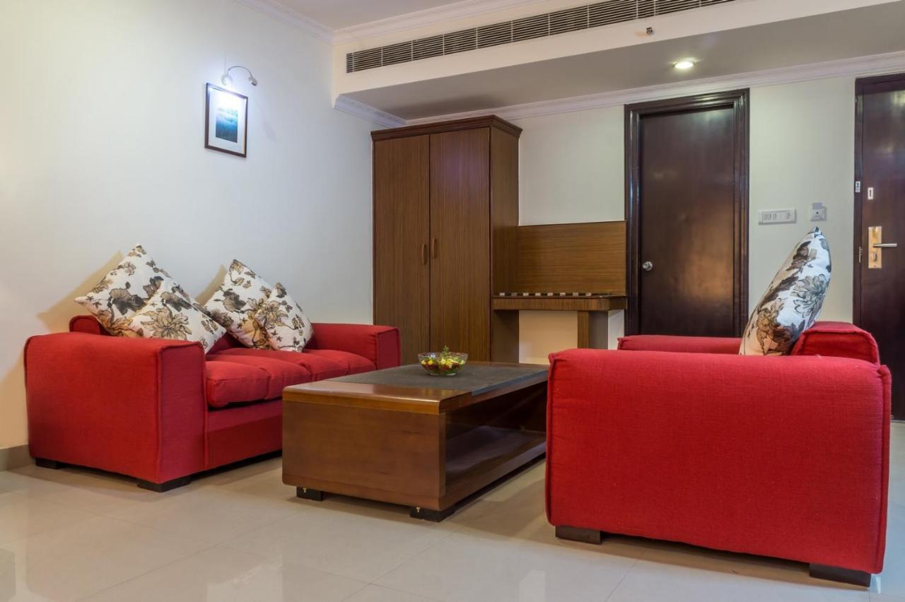 Hotel Saptagiri Haidarábád Kültér fotó
