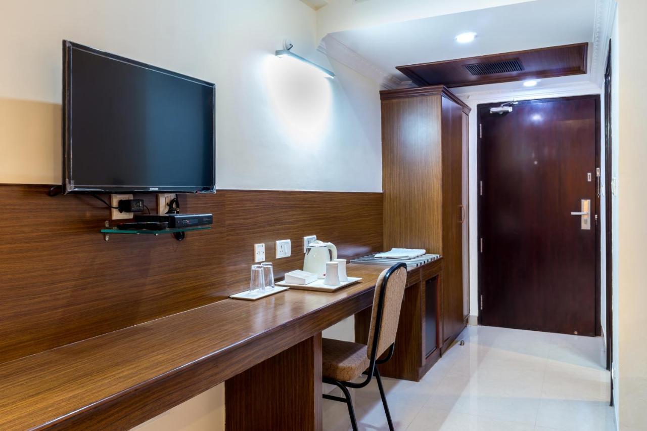 Hotel Saptagiri Haidarábád Kültér fotó