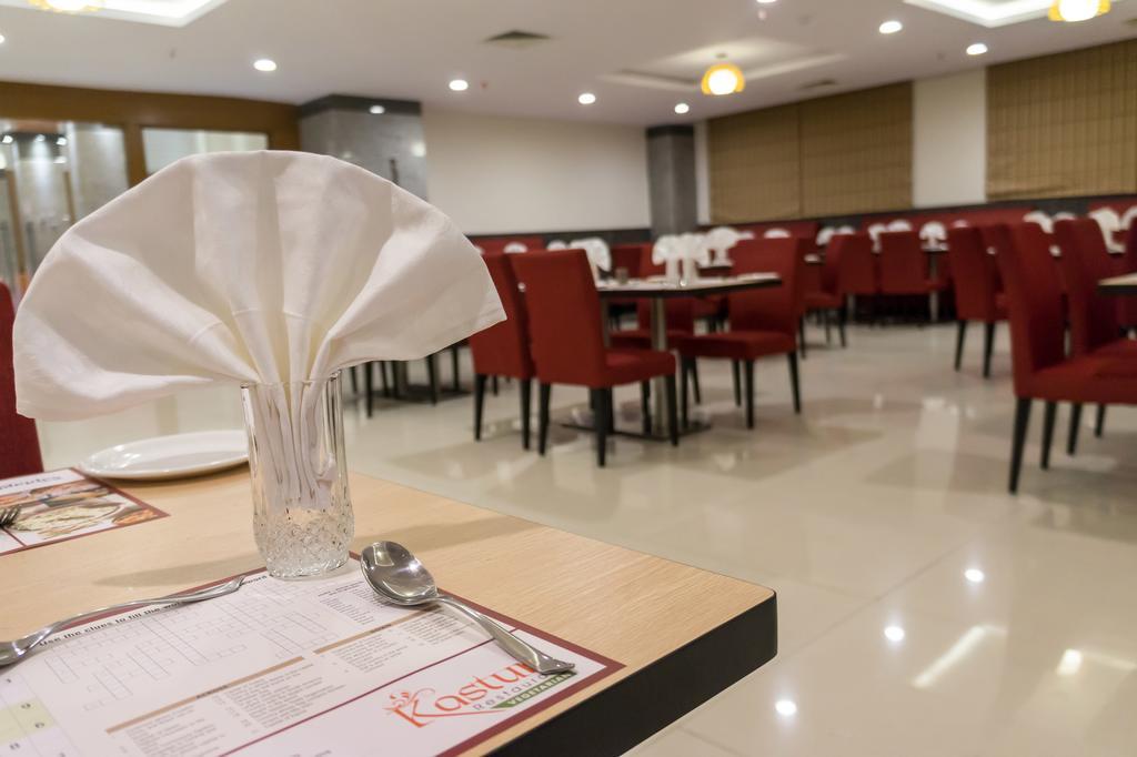 Hotel Saptagiri Haidarábád Kültér fotó