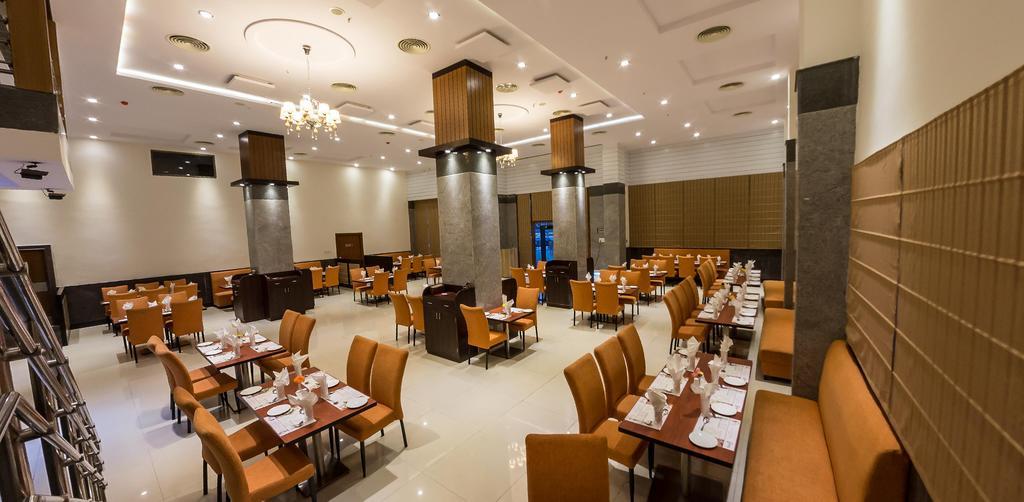 Hotel Saptagiri Haidarábád Kültér fotó