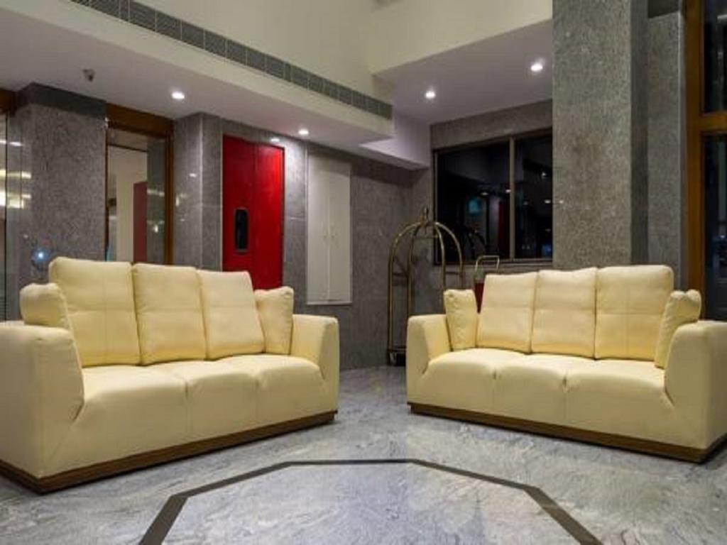 Hotel Saptagiri Haidarábád Kültér fotó